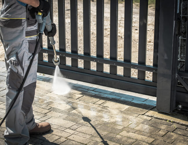 StoreFront Pavement Cleaning Northern IL