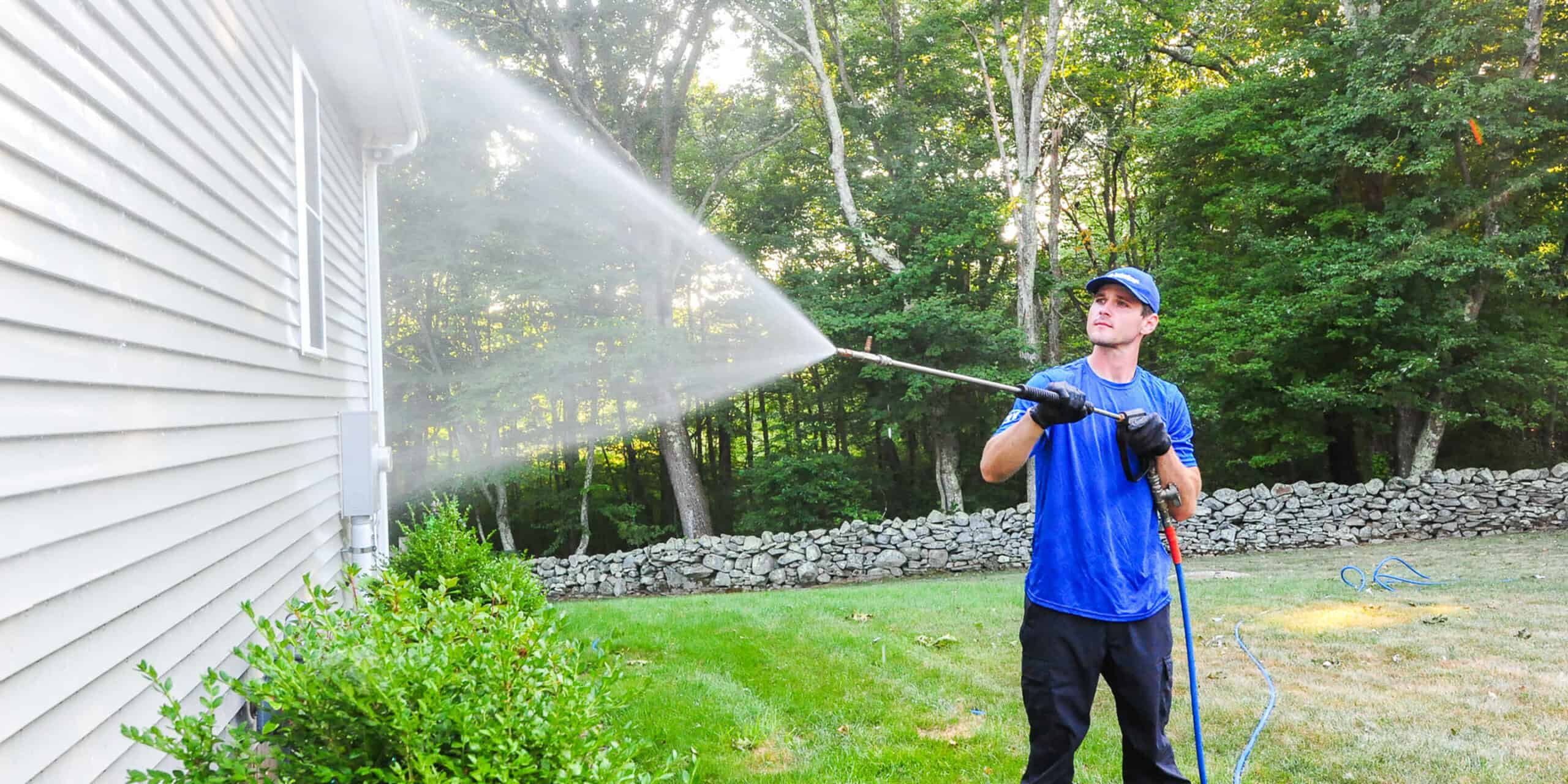 Power washing. House Pressure washing services. Pressure Wash House Cleaner. Exterior Power washing solutions. Residential Power washing near me.